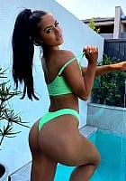 Tia Christofi